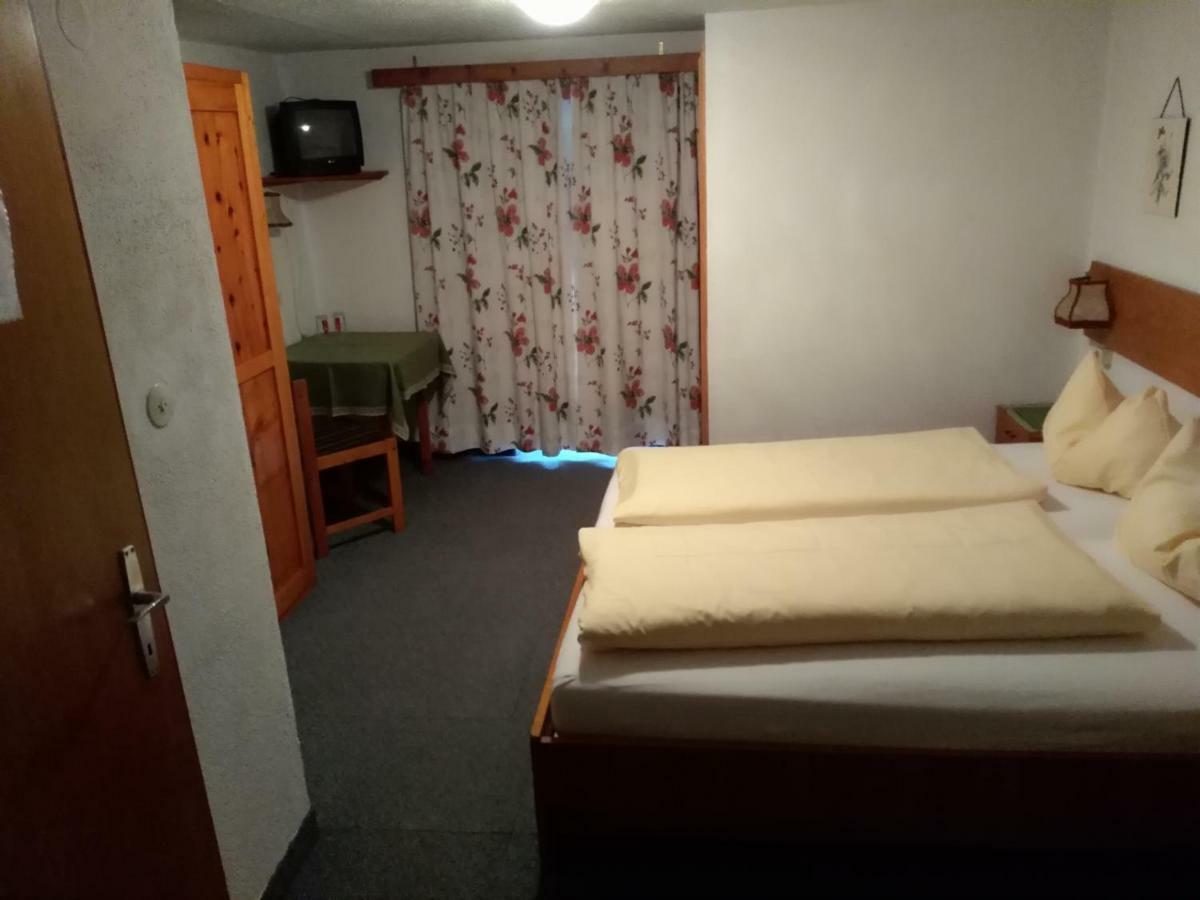 Hotel Garni Alpenrose Ischgl Kültér fotó